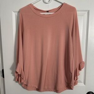 Cupio size L blush pink pullover loose fit top, ruffle sleeves, casual, soft
